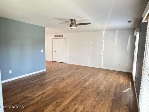 Tiny photo for 34 Hampton Square, Crossville, TN 38555 (MLS # 1319388)