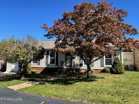 Tiny photo for 34 Hampton Square, Crossville, TN 38555 (MLS # 1319388)