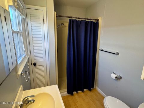 Tiny photo for 34 Hampton Square, Crossville, TN 38555 (MLS # 1319388)