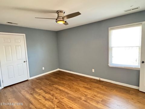 Tiny photo for 34 Hampton Square, Crossville, TN 38555 (MLS # 1319388)