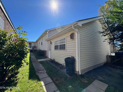 Tiny photo for 34 Hampton Square, Crossville, TN 38555 (MLS # 1319388)