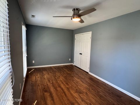 Tiny photo for 34 Hampton Square, Crossville, TN 38555 (MLS # 1319388)