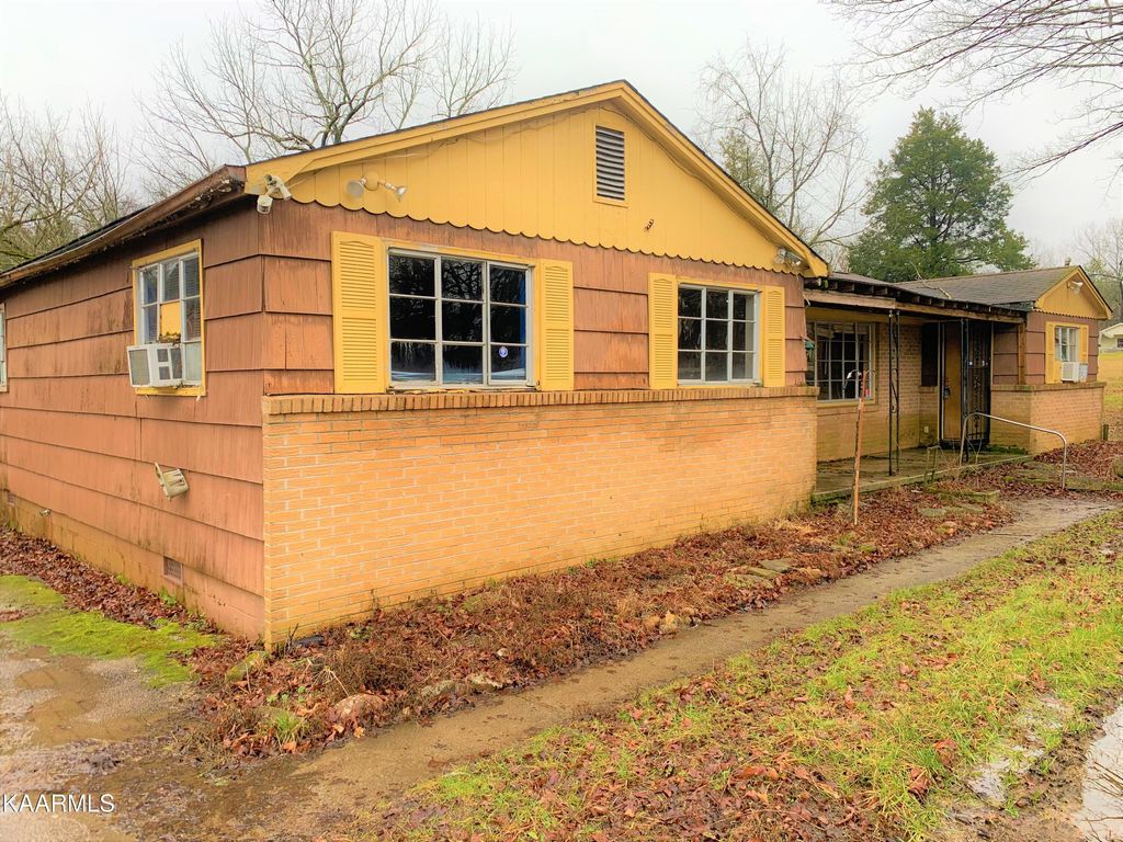 Photo of 9716 Strawberry Plains Pike, Strawberry Plains, TN 37871 (MLS # 1217011)