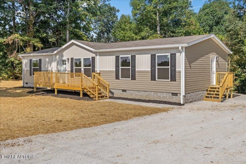 Photo of 1107 Oak Grove Rd, Madisonville, TN 37354 (MLS # 1353730)