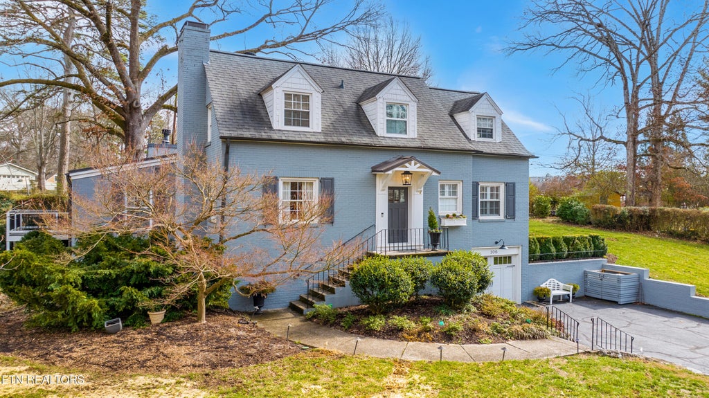 Photo of 106 Greenbrier Drive, Knoxville, TN 37919 (MLS # 1290237)