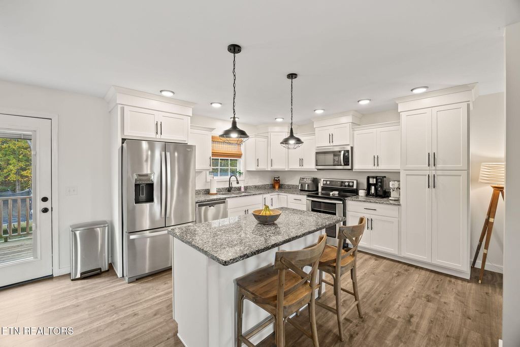 Photo of 6740 Parwood Drive, Baxter, TN 38544 (MLS # 1320680)