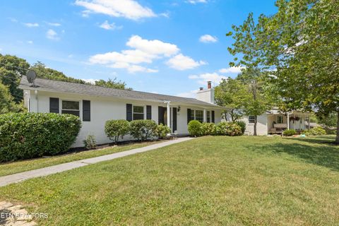 913 Green Hills Rd Knoxville TN 37919