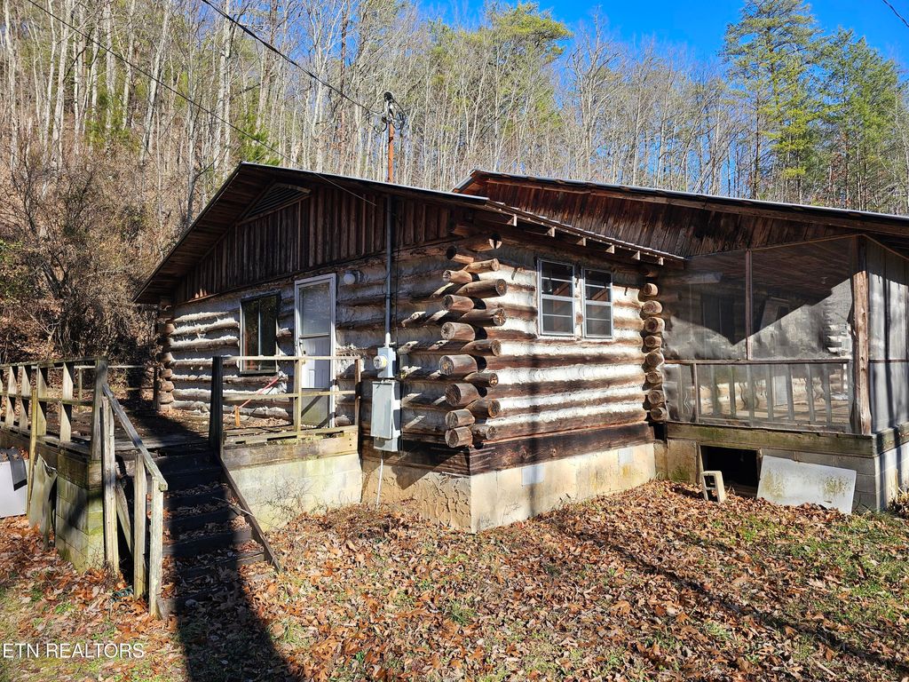 Photo of 449 Smokey Branch Rd, Vonore, TN 37885 (MLS # 1324658)