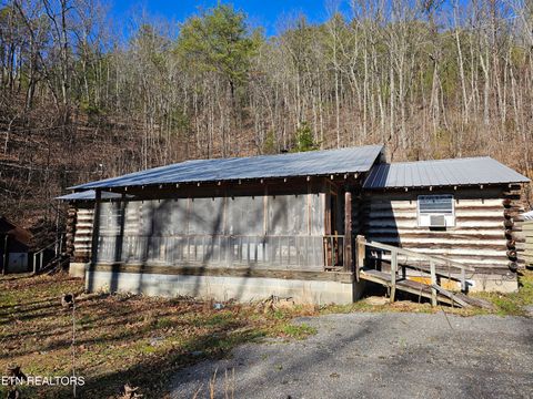 Photo of 449 Smokey Branch Rd, Vonore, TN 37885 (MLS # 1324658)