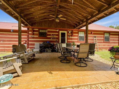 Tiny photo for 855 Chestnut Grove Circle, Dandridge, TN 37725 (MLS # 1347547)