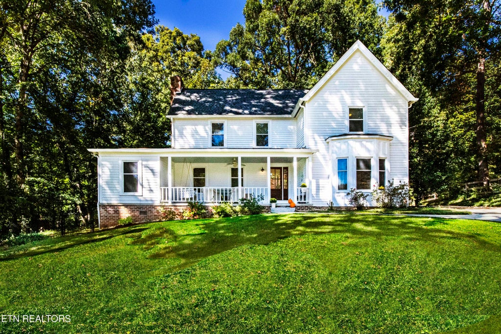 Photo of 9523 W Aiken Lane, Knoxville, TN 37922 (MLS # 1359617)