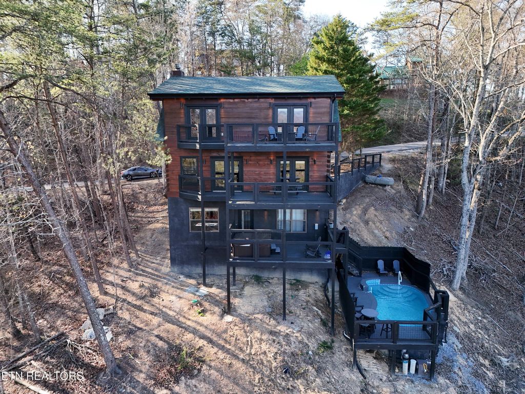 Photo of 772 Lloyd Huskey Rd, Pigeon Forge, TN 37863 (MLS # 1336518)