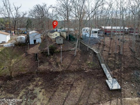 Photo of 1226 Fishermans Way, Sevierville, TN 37876 (MLS # 1330740)