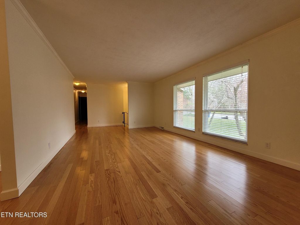 Photo of 18 Moore Lane, Oak Ridge, TN 37830 (MLS # 1339181)
