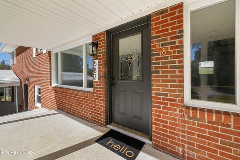 Tiny photo for 582 Strange Rd, Lenoir City, TN 37772 (MLS # 1359977)