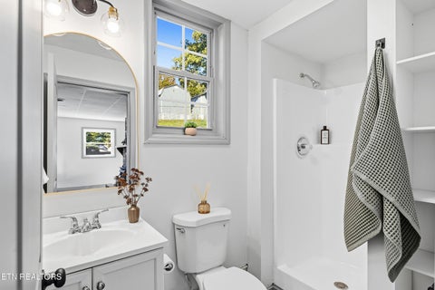 Tiny photo for 582 Strange Rd, Lenoir City, TN 37772 (MLS # 1359977)