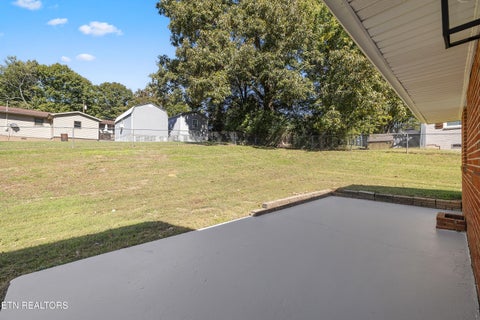 Tiny photo for 582 Strange Rd, Lenoir City, TN 37772 (MLS # 1359977)