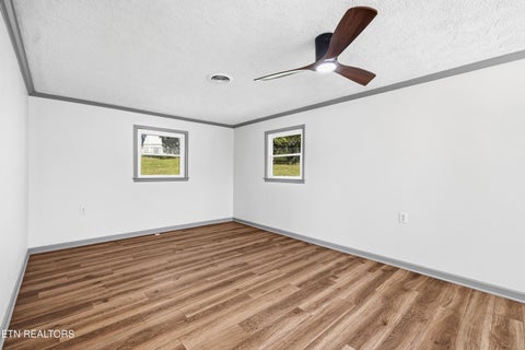 Tiny photo for 582 Strange Rd, Lenoir City, TN 37772 (MLS # 1359977)