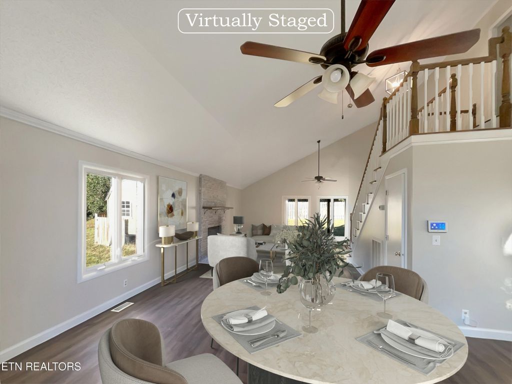 Photo of 105 Rockford Heights Rd, Rockford, TN 37853 (MLS # 1242805)