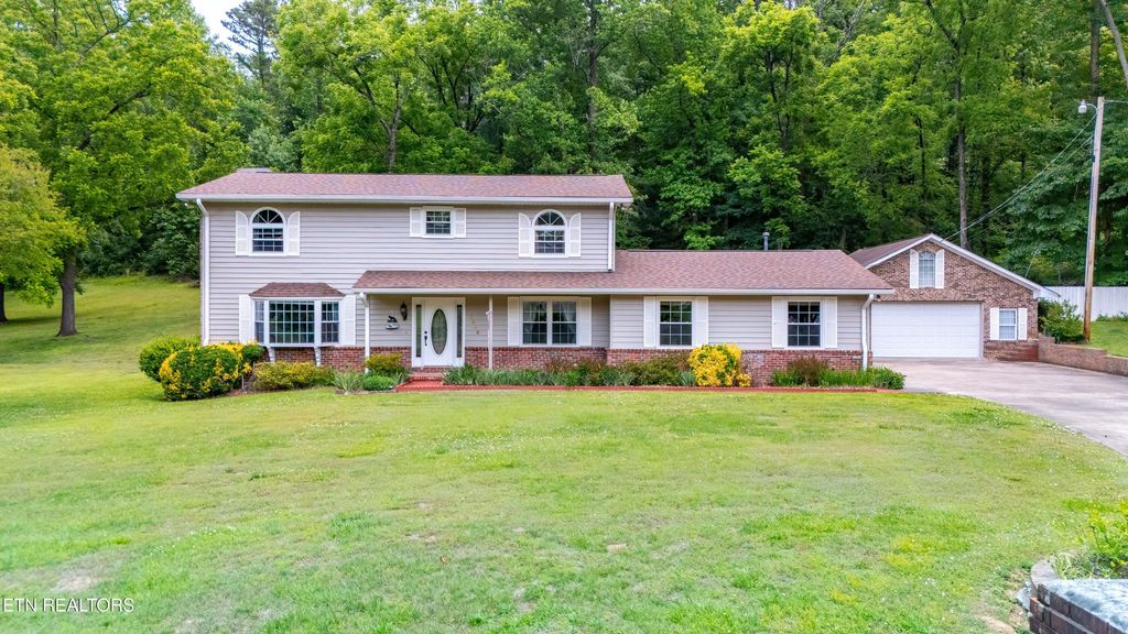 Photo of 6848 Ivanwood Drive, Hixson, TN 37343 (MLS # 1342846)