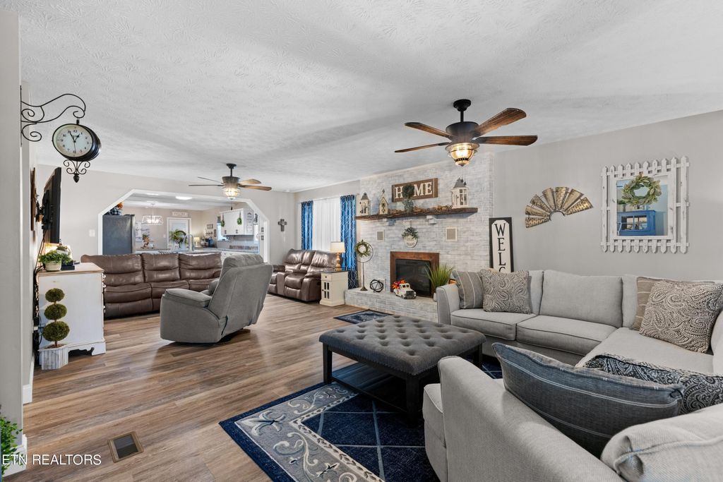 Photo of 2818 Pride Lane, Strawberry Plains, TN 37871 (MLS # 1278920)