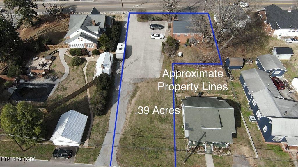 Photo of 705 Mulberry St, Loudon, TN 37774 (MLS # 1334695)