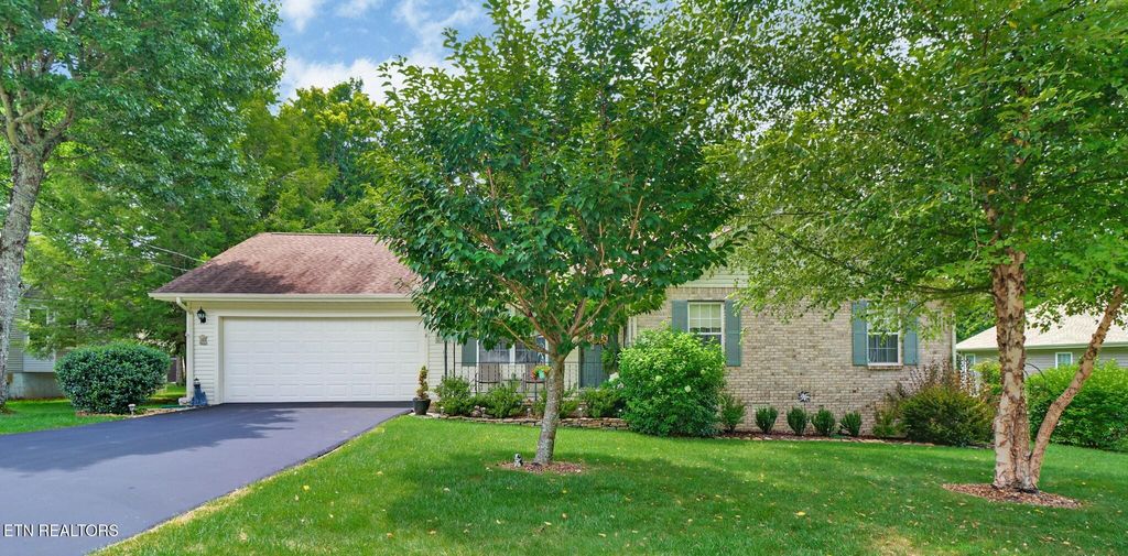 Photo of 118 Berkshire Loop, Crossville, TN 38558 (MLS # 1310827)