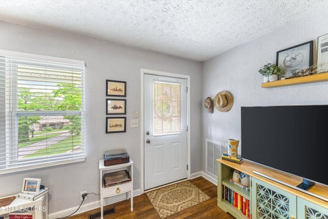 Tiny photo for 4321 High School Rd, Knoxville, TN 37912 (MLS # 1345996)