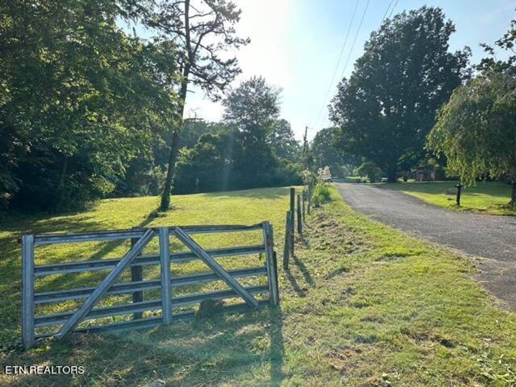 Photo of 0 QUINCY Rd, Jefferson City, TN 37760 (MLS # 1268158)