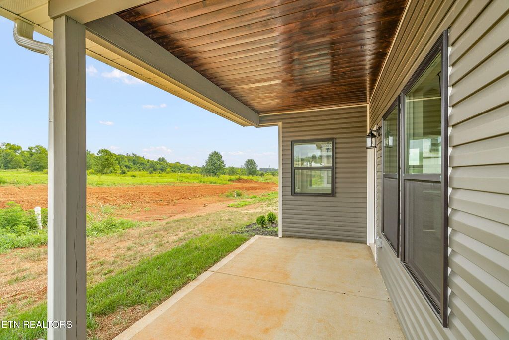 Photo of 1020 Wentford Ave, Sweetwater, TN 37874 (MLS # 1301854)