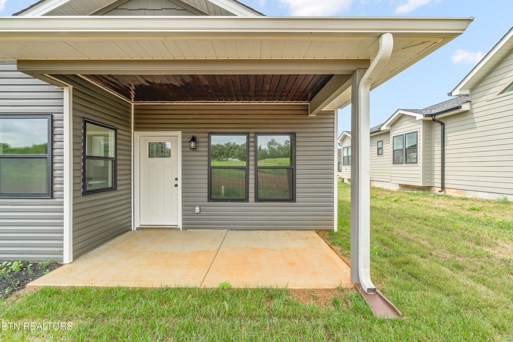 Photo of 1020 Wentford Ave, Sweetwater, TN 37874 (MLS # 1301854)