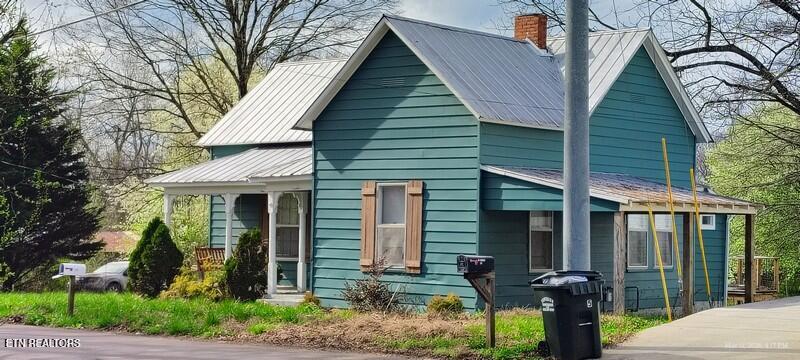 Photo 1 of 9 — 123 E Athens St, Englewood, TN 37329