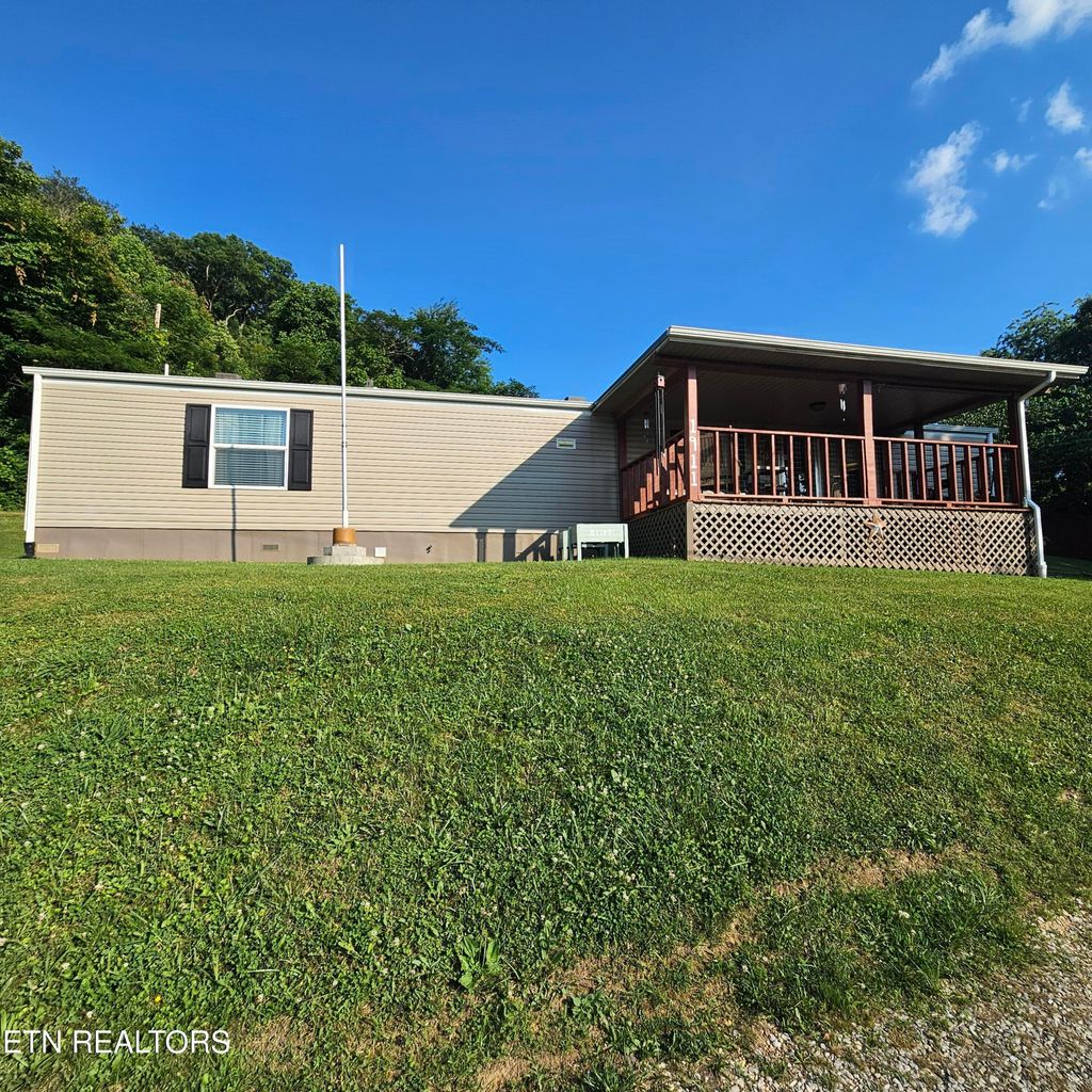Photo of 1911 Branam Hill Rd, Jellico, TN 37762 (MLS # 1305824)
