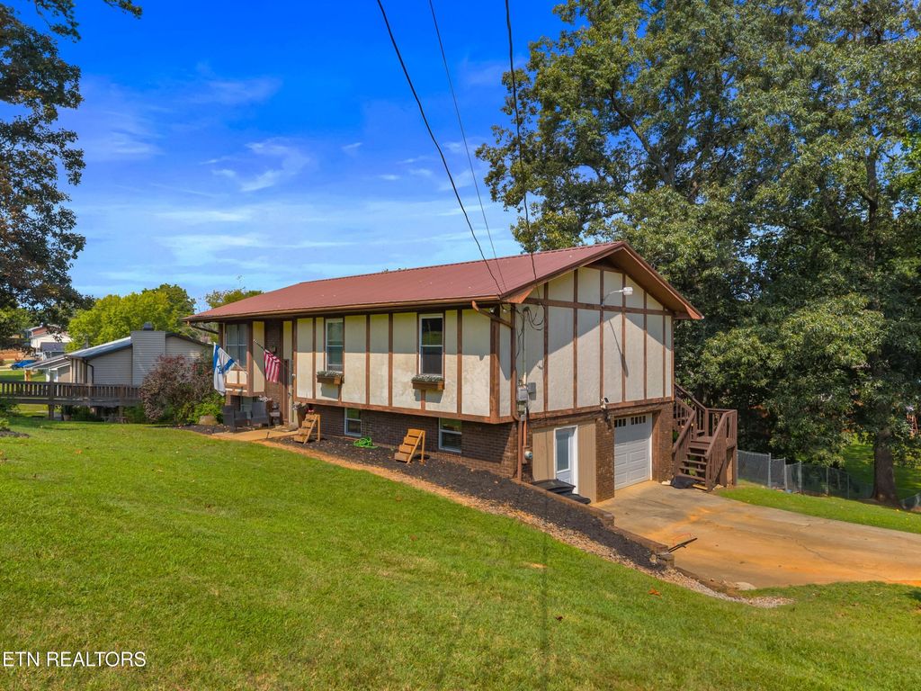Photo of 3661 Halifax Circle, Morristown, TN 37813 (MLS # 1314033)