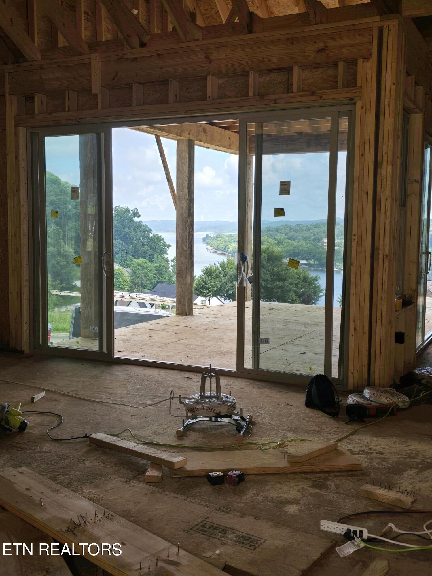 542 River Rd