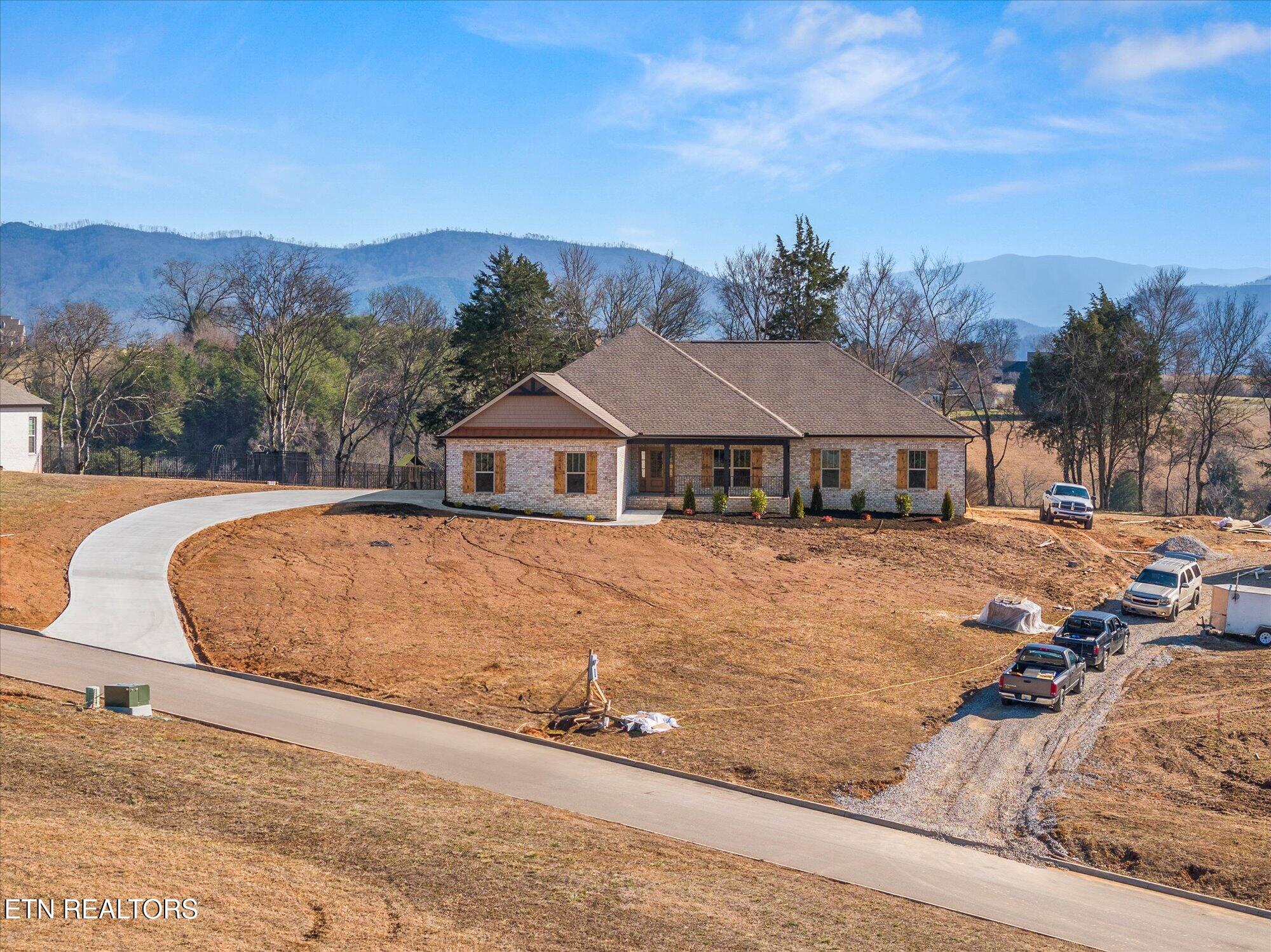 212 Charlie Lane