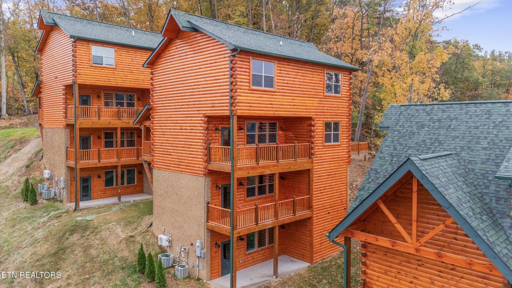 Photo of 2030 Bear Creek Way, Pigeon Forge, TN 37863 (MLS # 1281670)