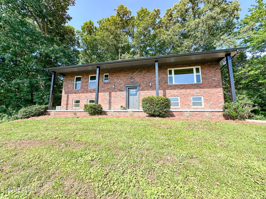 Photo of 8211 Trundle Rd, Knoxville, TN 37920 (MLS # 1271367)