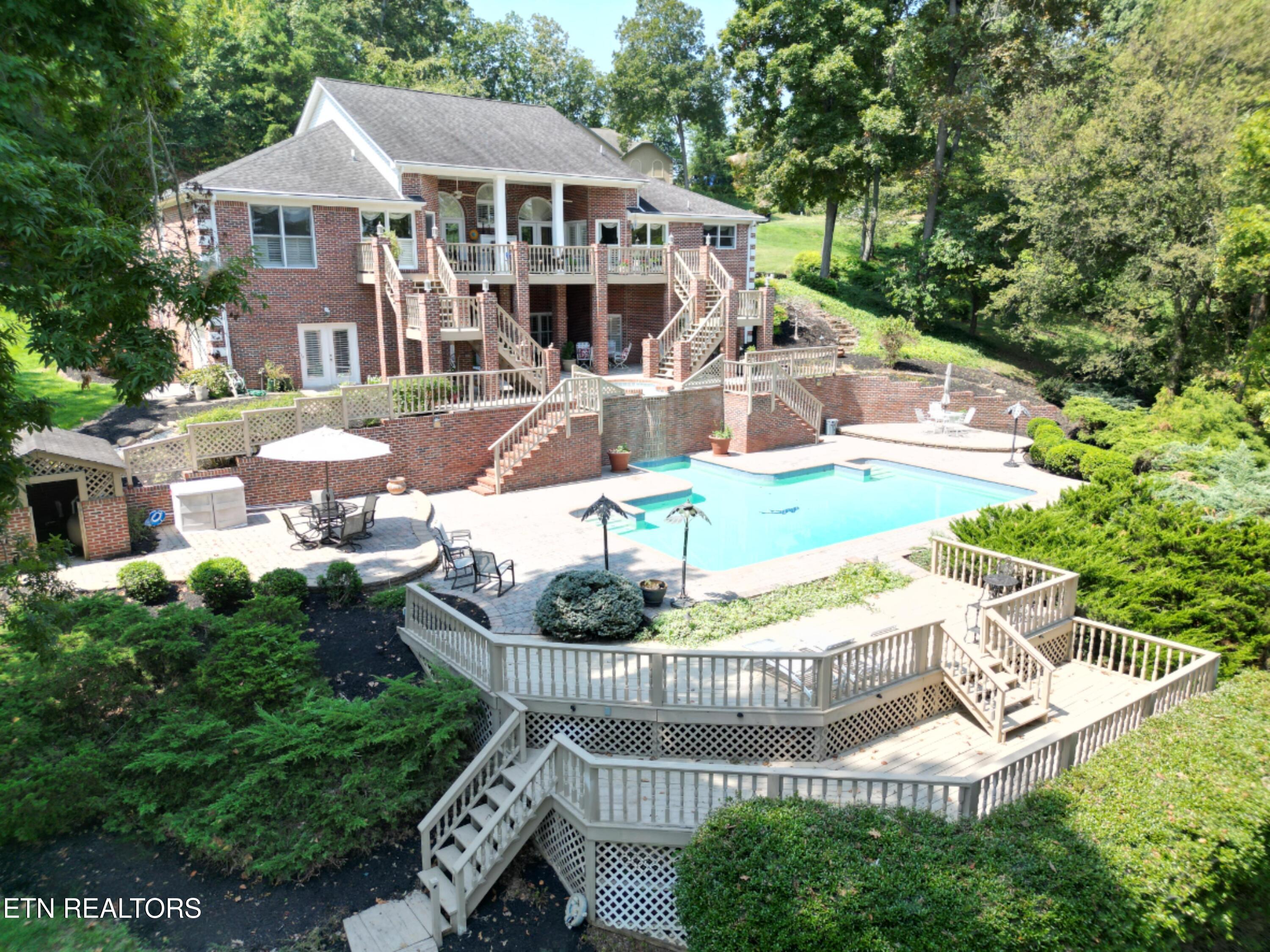 155 Lake Crest Drive