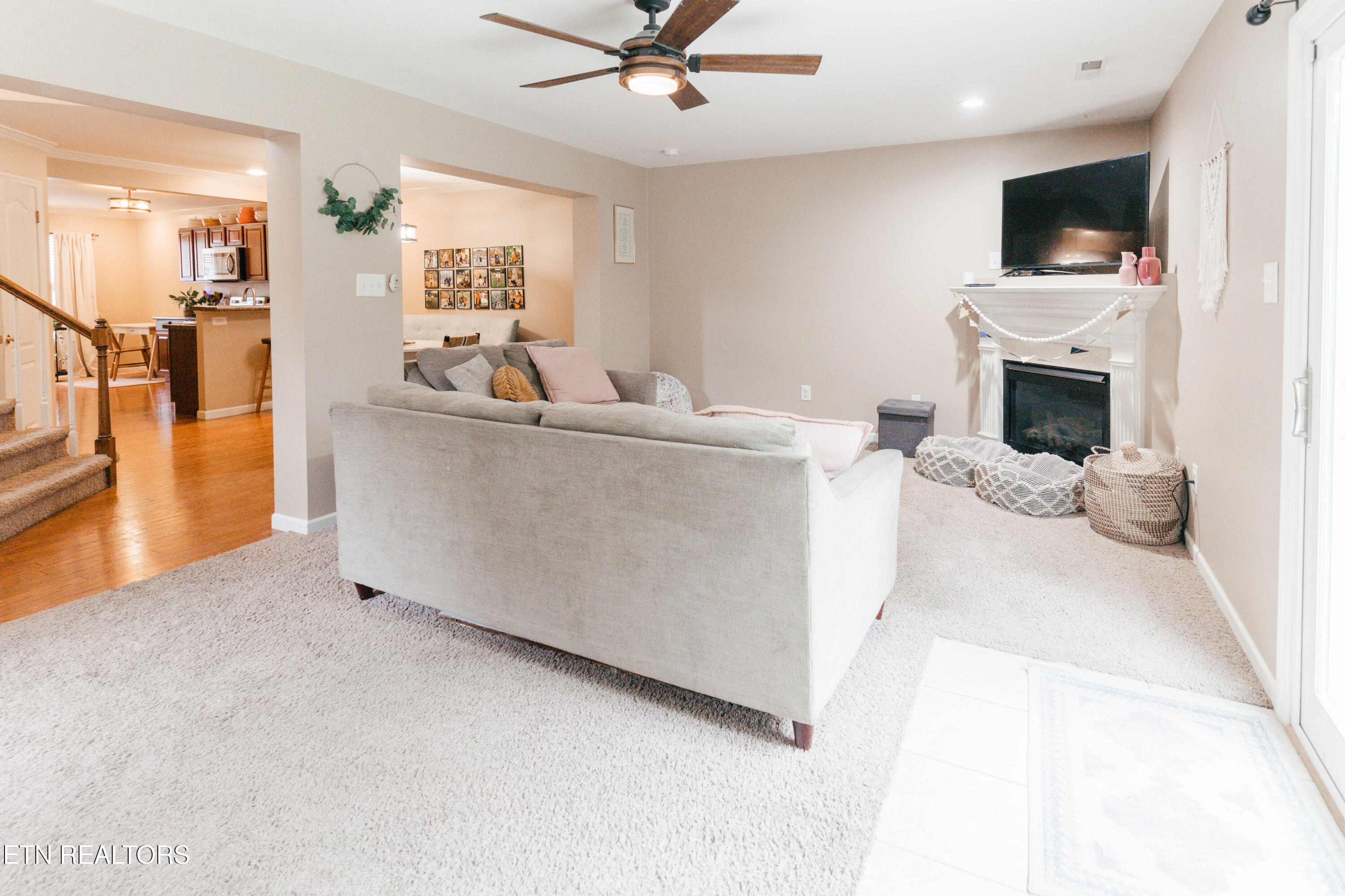 6938 La Christa Way