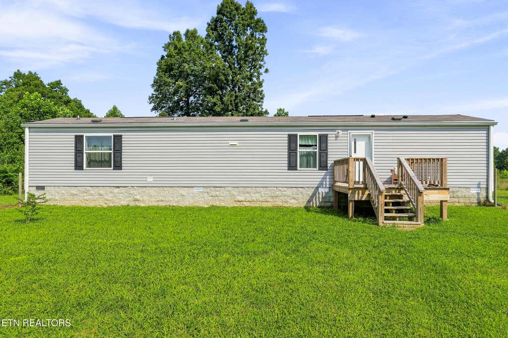 Photo of 1181 W Ravenscroft Rd, Sparta, TN 38583 (MLS # 1349940)