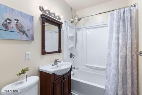 Tiny photo for 214 Broad St, Sweetwater, TN 37874 (MLS # 1334349)