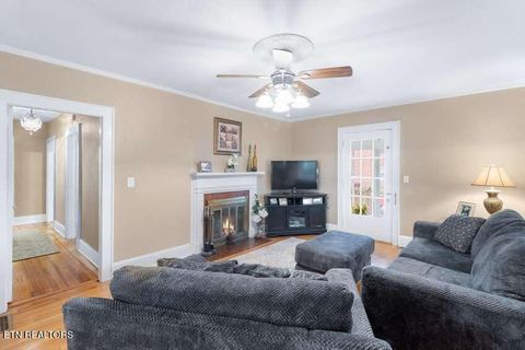 Tiny photo for 214 Broad St, Sweetwater, TN 37874 (MLS # 1334349)