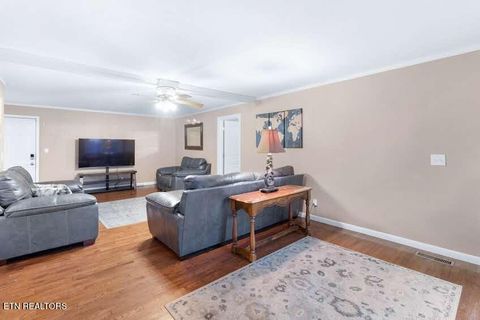 Tiny photo for 214 Broad St, Sweetwater, TN 37874 (MLS # 1334349)