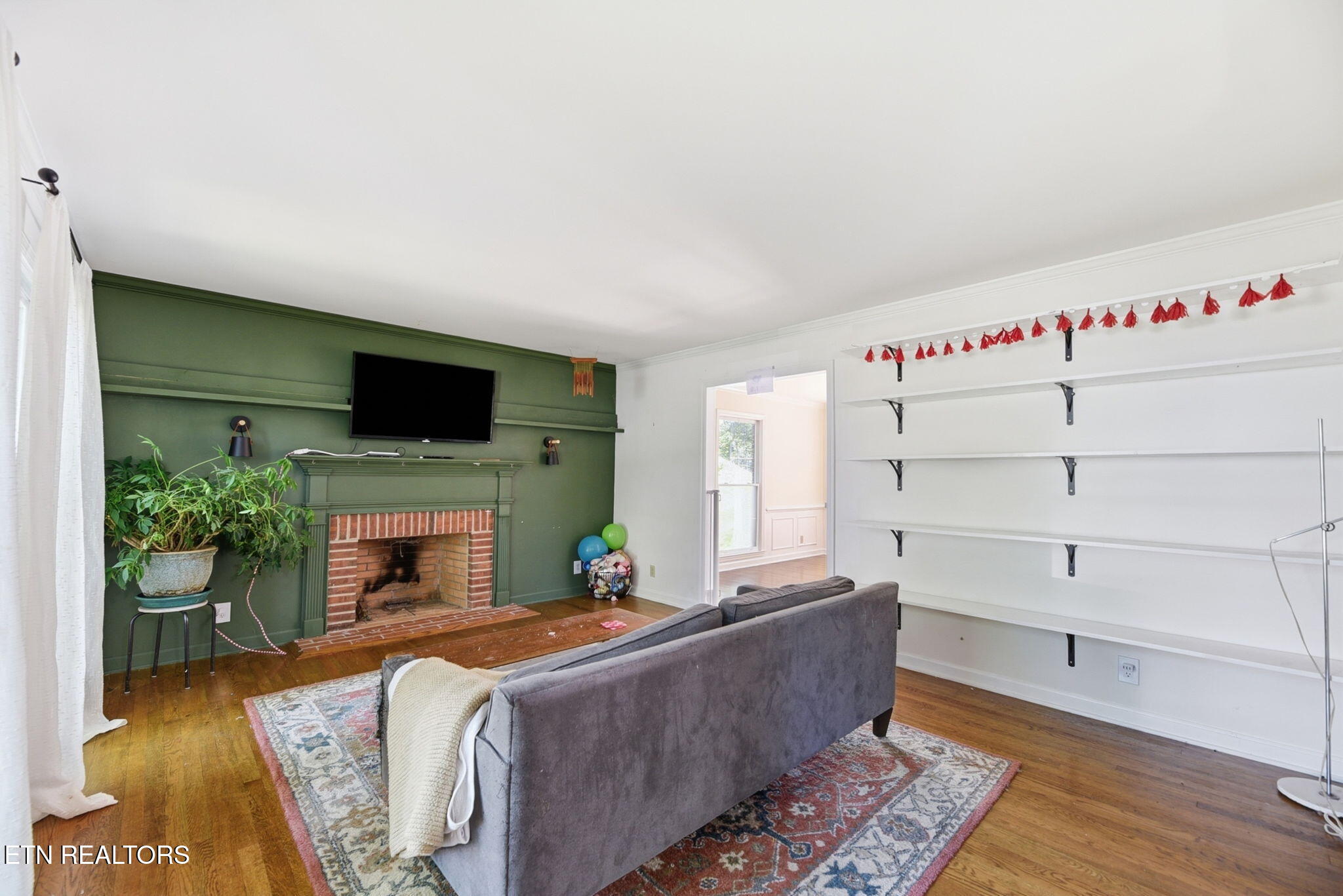 128 Claremont Rd