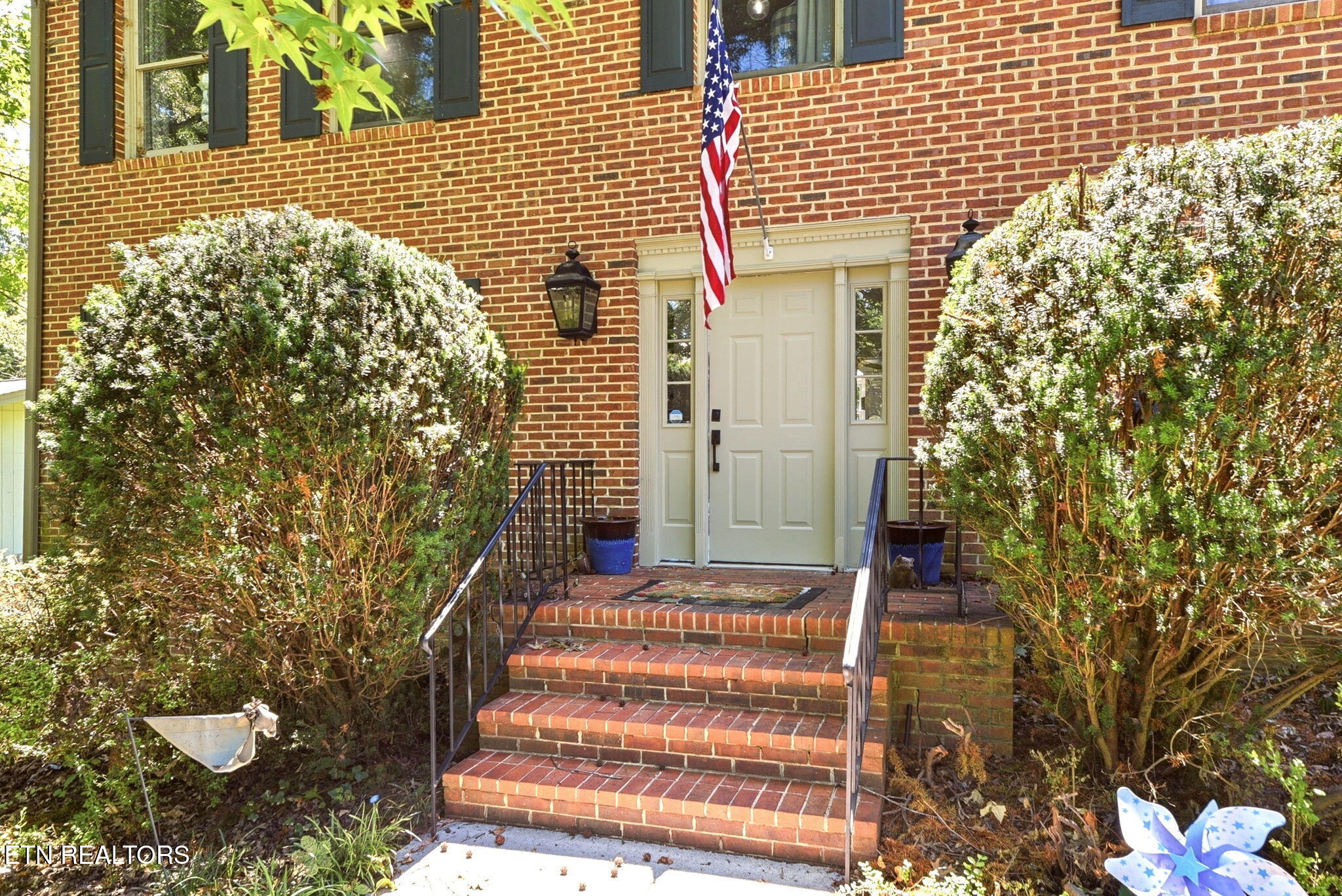 128 Claremont Rd