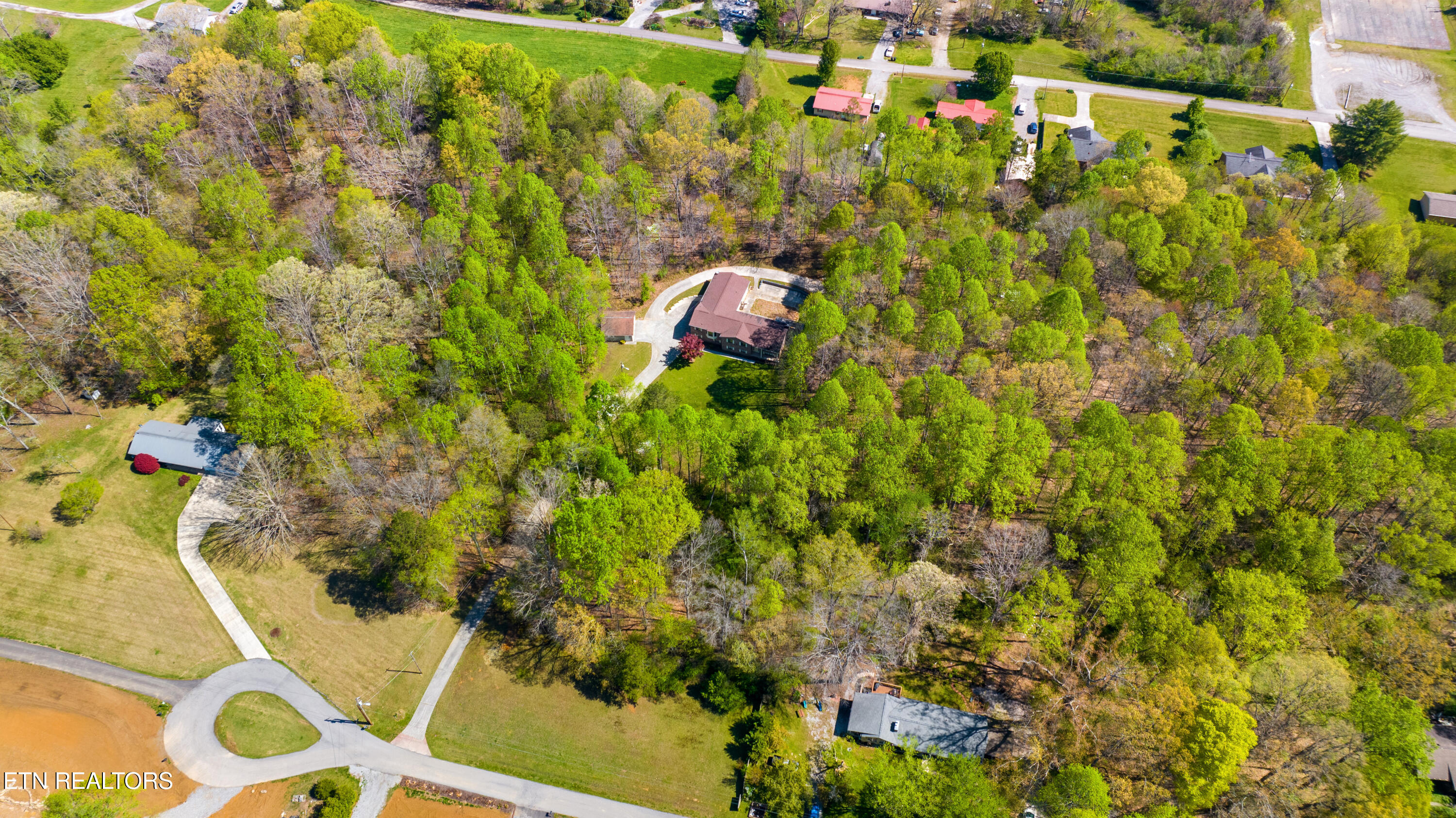 1502 Donna Drive