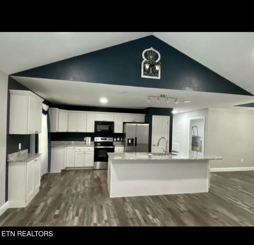 Photo of 149 McNew Drive, Harriman, TN 37748 (MLS # 1339782)