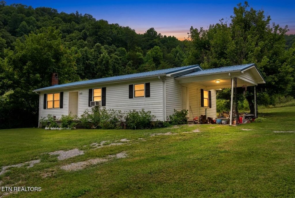 Photo of 943 Cool Branch Rd, Sneedville, TN 37869 (MLS # 1348721)