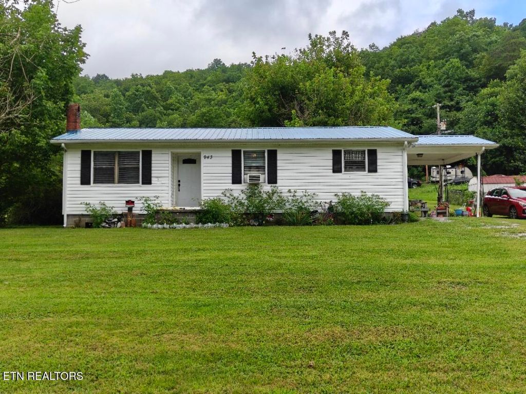 Photo of 943 Cool Branch Rd, Sneedville, TN 37869 (MLS # 1348721)